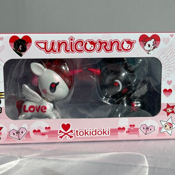 Rare Tokidoki Unicorno 2016 or 2017 Love Valentine 2 Pack Exclusive New in Box - Picture 2 of 6